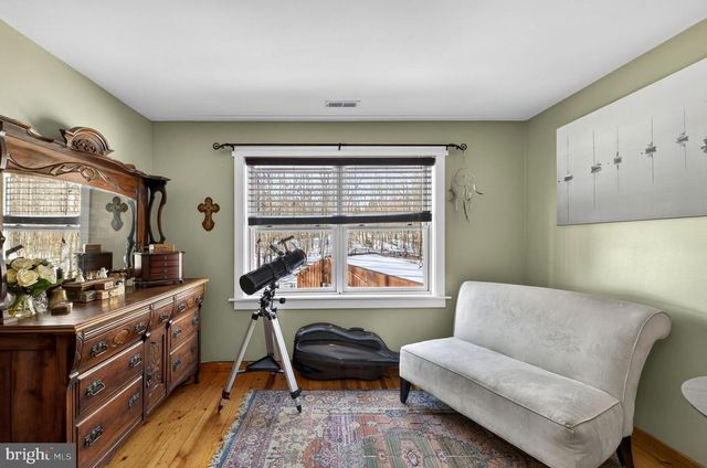 10418 CLIFF MILLS RD, Marshall, VA 20115