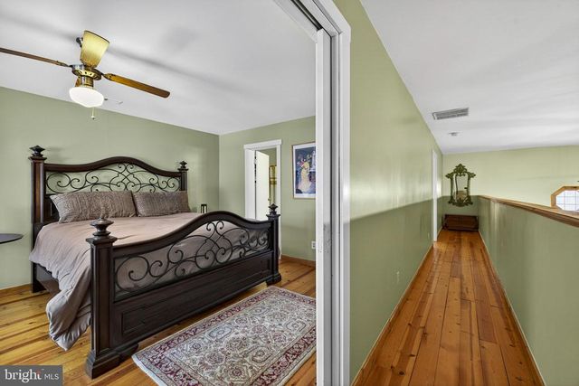 10418 CLIFF MILLS RD, Marshall, VA 20115