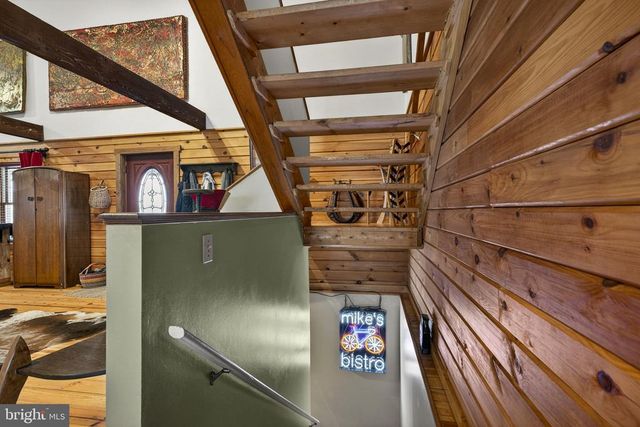 10418 CLIFF MILLS RD, Marshall, VA 20115