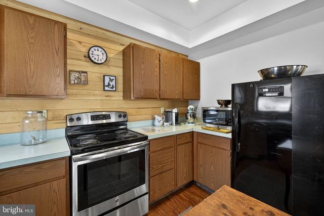 10418 CLIFF MILLS RD, Marshall, VA 20115