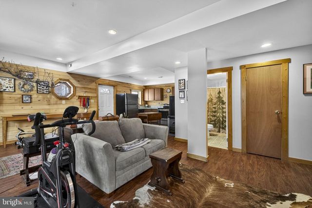 10418 CLIFF MILLS RD, Marshall, VA 20115