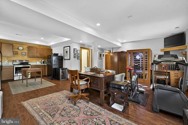 10418 CLIFF MILLS RD, Marshall, VA 20115