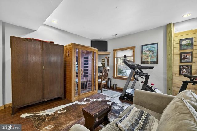 10418 CLIFF MILLS RD, Marshall, VA 20115