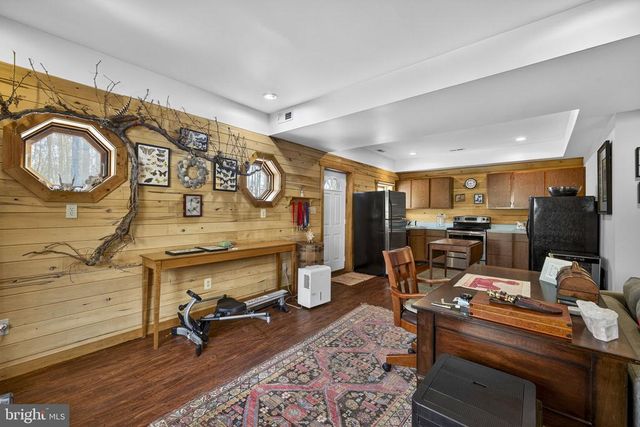 10418 CLIFF MILLS RD, Marshall, VA 20115