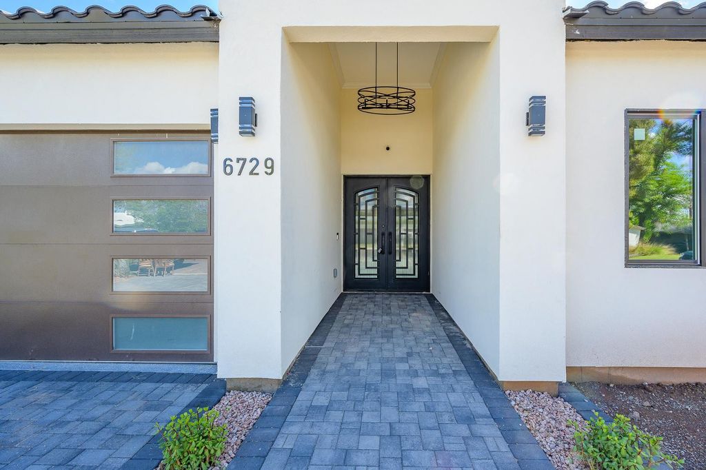 6729 N 13th Street, Phoenix, AZ 85014