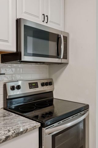 1181 Edgcumbe Road 405, Saint Paul, MN 55105