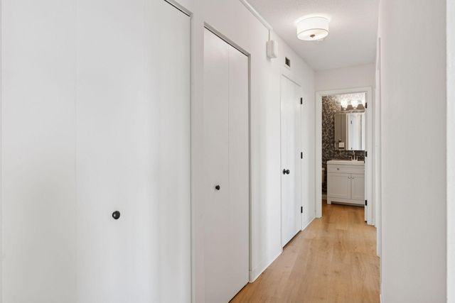 1181 Edgcumbe Road 405, Saint Paul, MN 55105