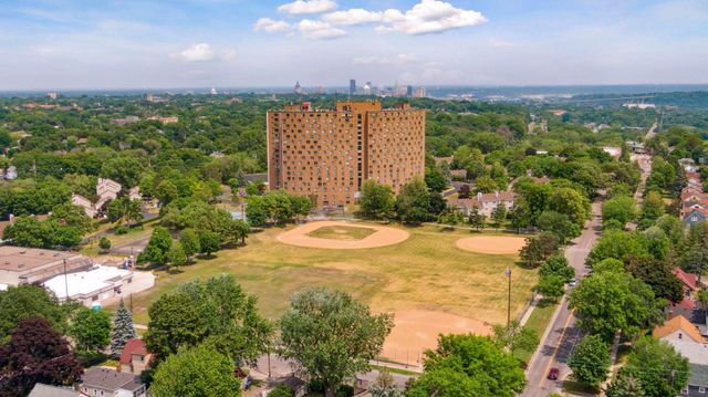 1181 Edgcumbe Road 405, Saint Paul, MN 55105