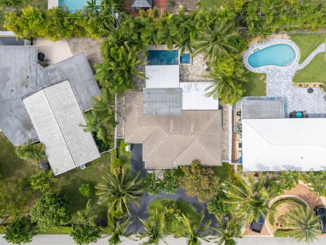 1743 NE 27TH Street, Wilton Manors, FL 33334