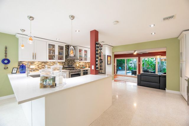 1743 NE 27TH Street, Wilton Manors, FL 33334