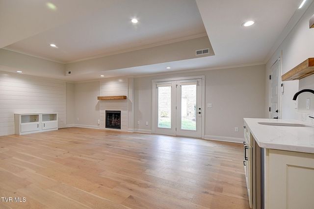 141 Laurel Ridge Drive, Jonesborough, TN 37659