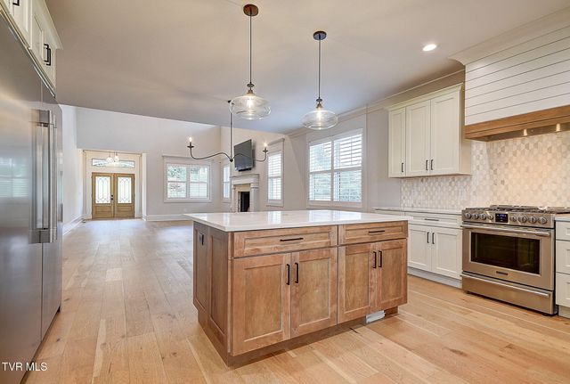 141 Laurel Ridge Drive, Jonesborough, TN 37659