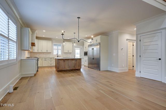 141 Laurel Ridge Drive, Jonesborough, TN 37659