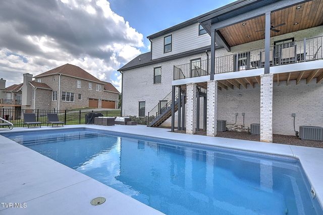 141 Laurel Ridge Drive, Jonesborough, TN 37659