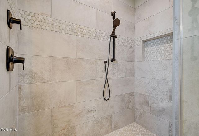 141 Laurel Ridge Drive, Jonesborough, TN 37659