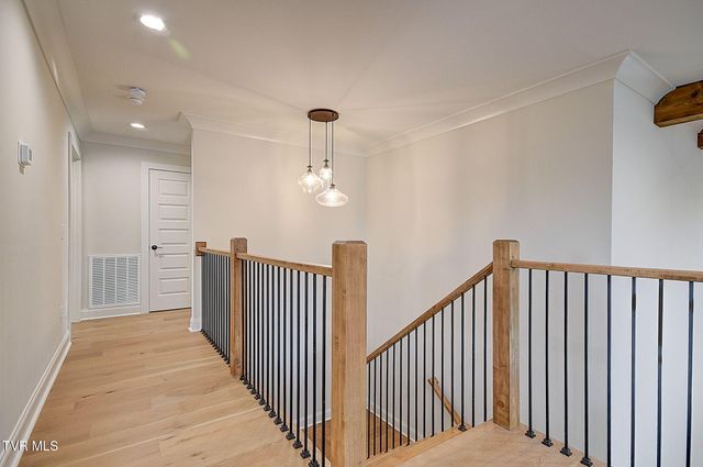 141 Laurel Ridge Drive, Jonesborough, TN 37659