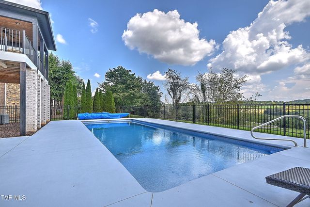 141 Laurel Ridge Drive, Jonesborough, TN 37659