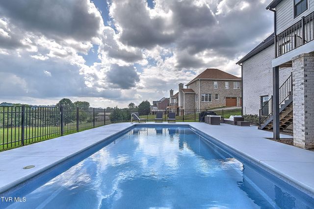 141 Laurel Ridge Drive, Jonesborough, TN 37659