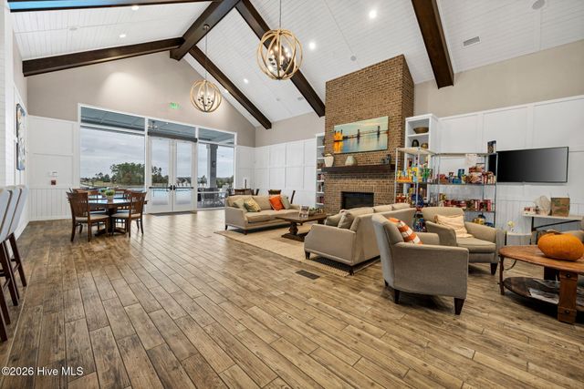 3708 Old Sand Mine Drive, Wilmington, NC 28412