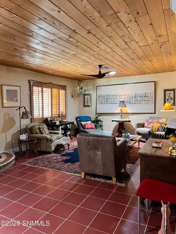 2043 Calle De Correo, Las Cruces, NM 88005