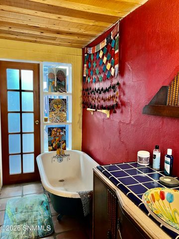 2043 Calle De Correo, Las Cruces, NM 88005