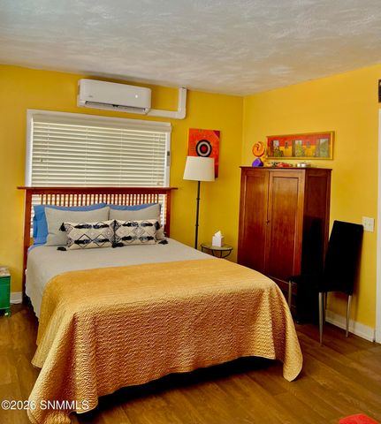 2043 Calle De Correo, Las Cruces, NM 88005