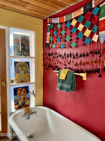 2043 Calle De Correo, Las Cruces, NM 88005
