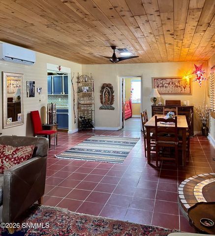 2043 Calle De Correo, Las Cruces, NM 88005