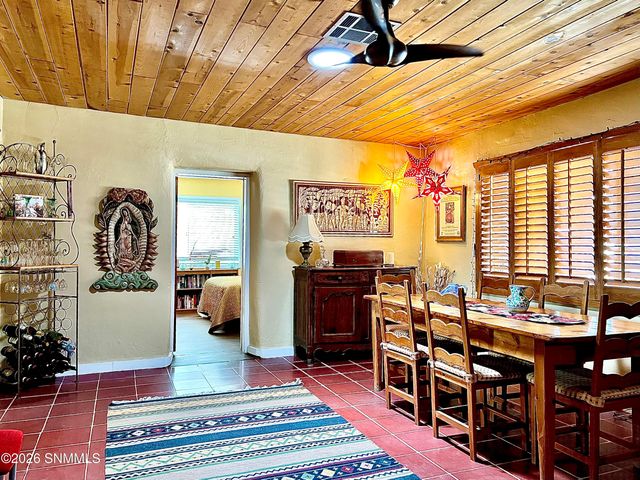 2043 Calle De Correo, Las Cruces, NM 88005