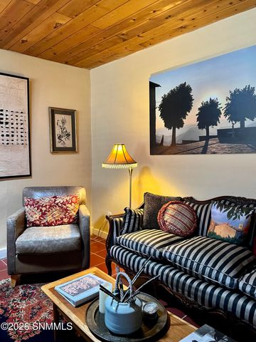 2043 Calle De Correo, Las Cruces, NM 88005