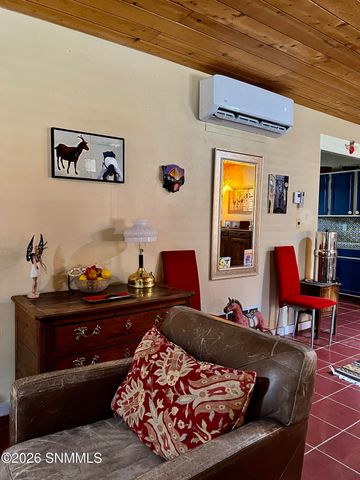 2043 Calle De Correo, Las Cruces, NM 88005