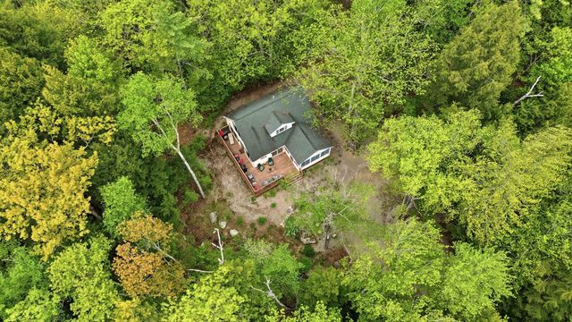 73 Saint Moritz Street, Moultonborough, NH 03254