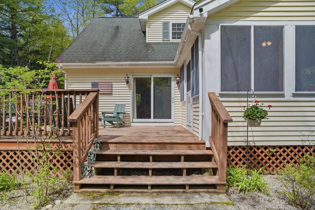 73 Saint Moritz Street, Moultonborough, NH 03254