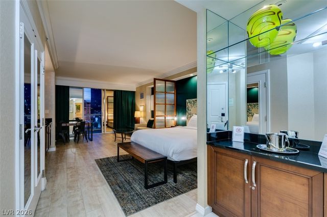 145 East HARMON Avenue 2617, Las Vegas, NV 89109
