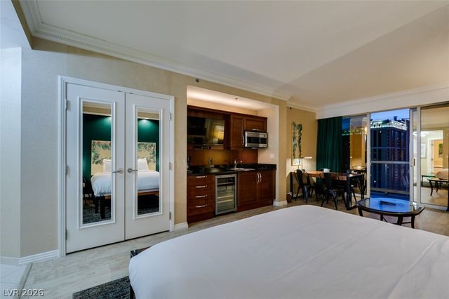 145 East HARMON Avenue 2617, Las Vegas, NV 89109