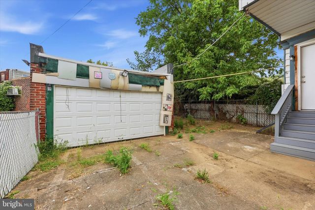 227 LINDLEY AVE, Philadelphia, PA 19120