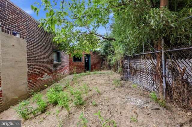 227 LINDLEY AVE, Philadelphia, PA 19120