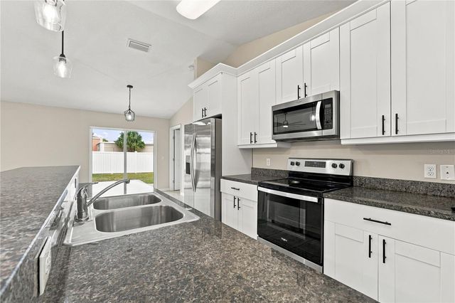 1324 AUBURN STREET, Lakeland, FL 33801