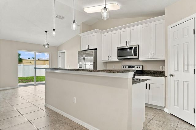 1324 AUBURN STREET, Lakeland, FL 33801
