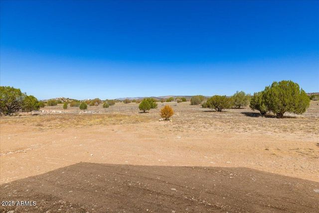 1220 E COUGAR RIDGE Road, Paulden, AZ 86334