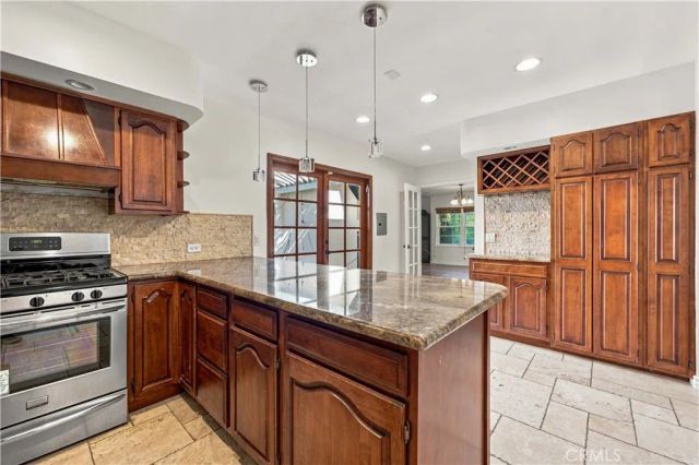5017 Rubio Avenue, Encino, CA 91436