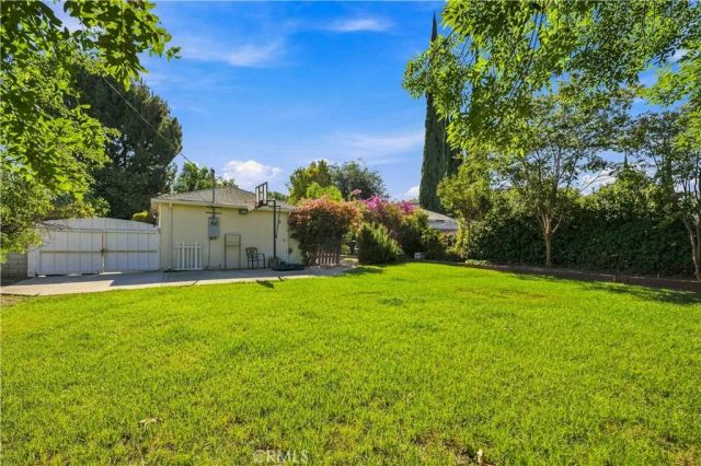 5017 Rubio Avenue, Encino, CA 91436