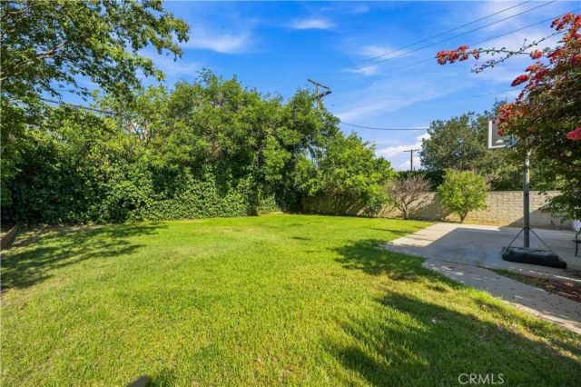 5017 Rubio Avenue, Encino, CA 91436