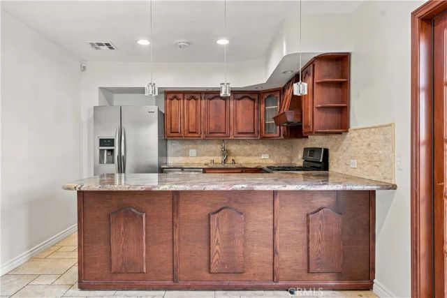 5017 Rubio Avenue, Encino, CA 91436