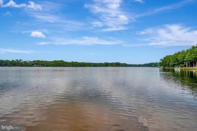 12001 HONOR BRIDGE FARM DR, Spotsylvania, VA 22551