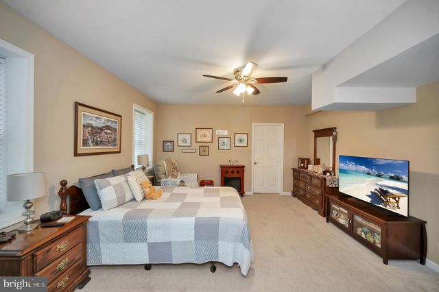 12001 HONOR BRIDGE FARM DR, Spotsylvania, VA 22551