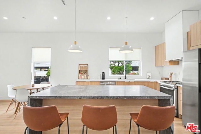 1907 S Corning Street 1, Los Angeles, CA 90034