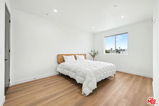 1907 S Corning Street 1, Los Angeles, CA 90034