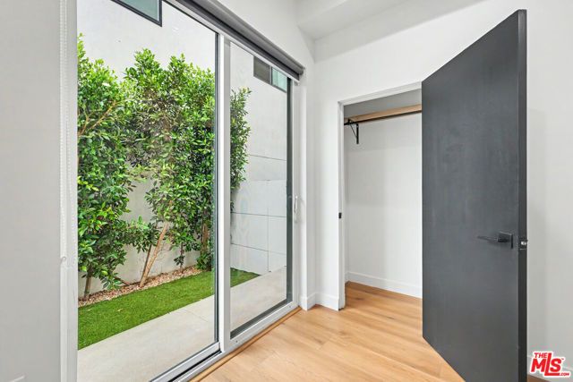 1907 S Corning Street 1, Los Angeles, CA 90034