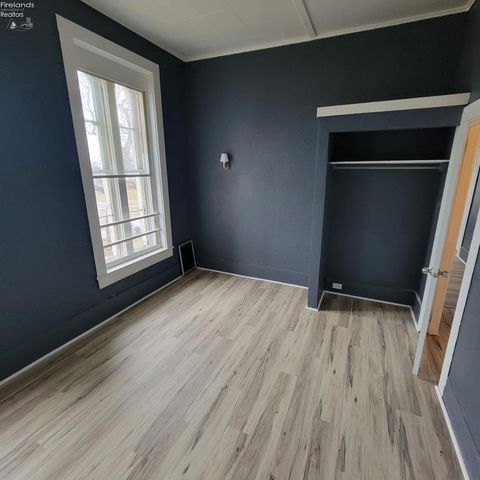 519 Huron Ave, Sandusky, OH 44870